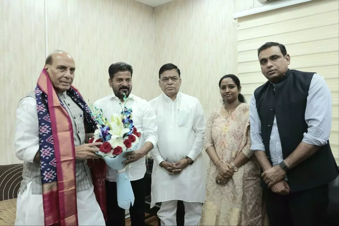 రక్షణ శాఖ భూములను రాష్ట్రానికి బదిలీ చేయండి