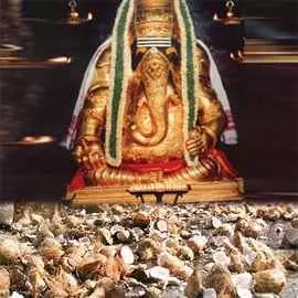 చందా ఇవ్వనందుకు దళిత కుటుంబాల గ్రామబహిష్కరణ చందా ఇవ్వనందుకు దళిత కుటుంబాల గ్రామబహిష్కరణ