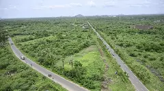 బాబు మాట విని అమరావతి కోసం భూములిచ్చారు, బోరు మంటున్నారు...