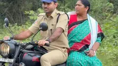 ఎస్పీ బైక్ పై మంత్రి సీతక్క