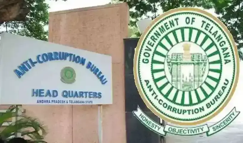 విద్యుత్ శాఖ అధికారి  ఇళ్లలో ఏసీబీ సోదాలు