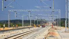 పాత పైళ్లే కదలడం లేదు, కొత్త రైళ్లొస్తాయా?