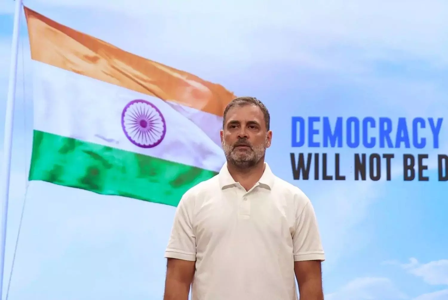 రాహుల్ నోట మళ్ళీ ‘ఓట్ చోరీ’ ఆరోపణలు.. రాహుల్ నోట మళ్ళీ ‘ఓట్ చోరీ’ ఆరోపణలు..