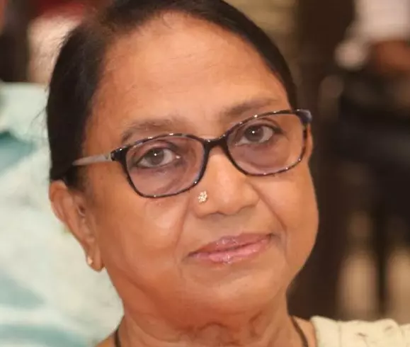 కర్నాటక దసరా మహత్తర సన్నివేశం... తెలుగు రాష్ట్రాల్లో సాధ్యమా? కర్నాటక దసరా మహత్తర సన్నివేశం... తెలుగు రాష్ట్రాల్లో సాధ్యమా?