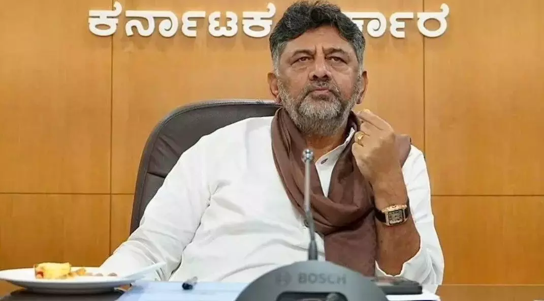 ‘‘ఢిల్లీలో వంద మీటర్లకు 50 గుంతలు, అయినా బెంగళూర్ పై విమర్శలు’’