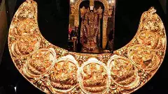 శ్రీవారి కంఠాన అలరించే తెలంగాణ అష్టలక్ష్మి చంద్రవంక