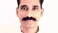 చంద్రబాబు ప్రభుత్వాన్ని ఈ అధికారి ఎందుకు ఎగతాళి చేశారు?