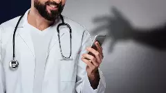 డాక్టర్‌కు చిక్కులు తెచ్చిన డేటింగ్ యాప్..