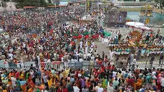 శ్రీవారి క్షేత్రానికి పోటెత్తిన యాత్రికులు