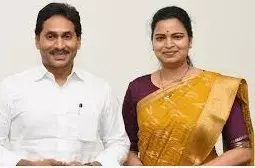 మాజీ మంత్రి విడదల రజనీని జగన్ ఇప్పుడేం చేస్తారు?