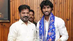 తిలక్ వర్మను సన్మానించిన సీఎం