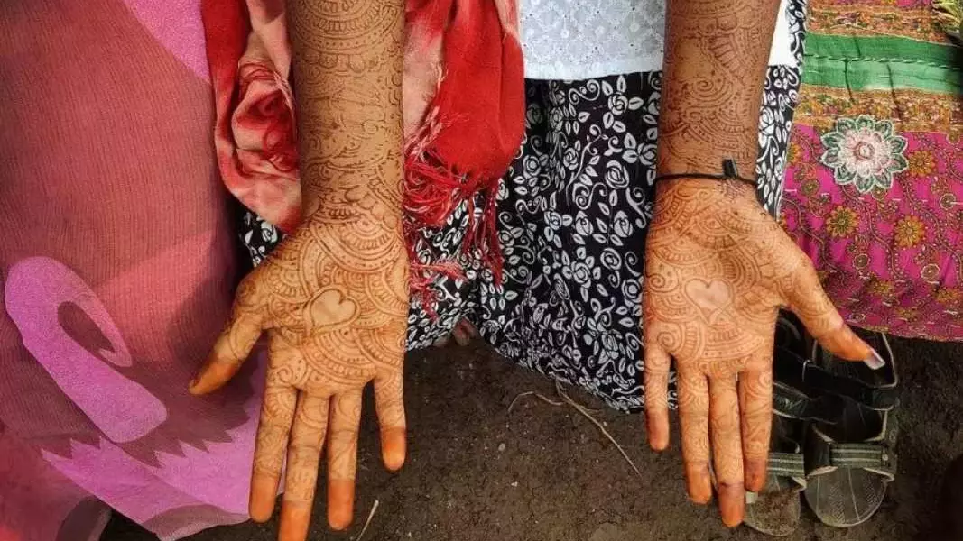 మైనర్ బాలికకు బలవంతంగా మసీద్ లో పెళ్లి