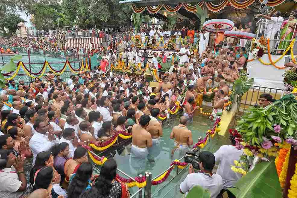 TIRUMALA|| చ‌క్ర‌స్నానంతో ముగిసిన శ్రీ‌వారి బ్రహ్మోత్సవాలు