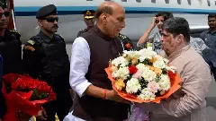 రాష్ట్రానికి రక్షణశాఖ భూములు ఇవ్వండి..: పొన్నం ప్రభాకర్