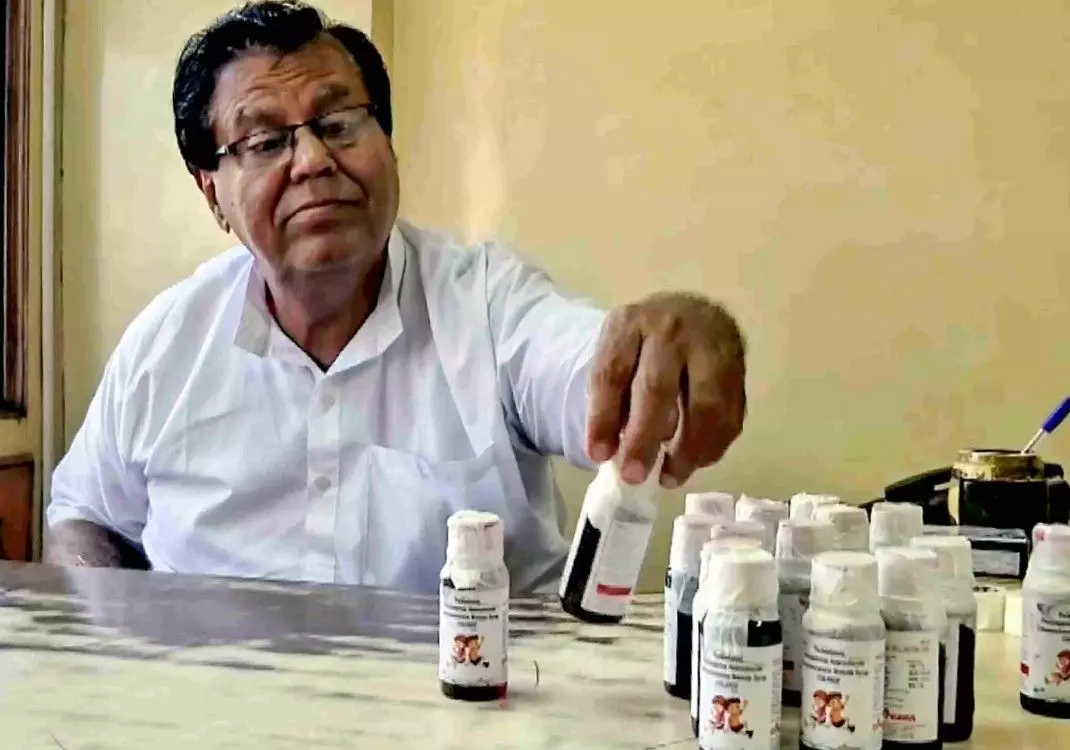 పిల్లలకు దగ్గుమందు సజెస్ట్ చేసిన వైద్యుడి అరెస్ట్