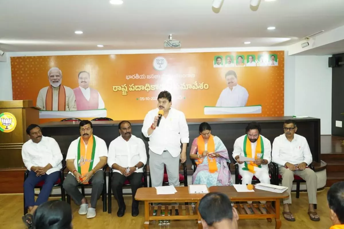బీజేపీ నేతలపై రామచంద్రరావు సీరియస్