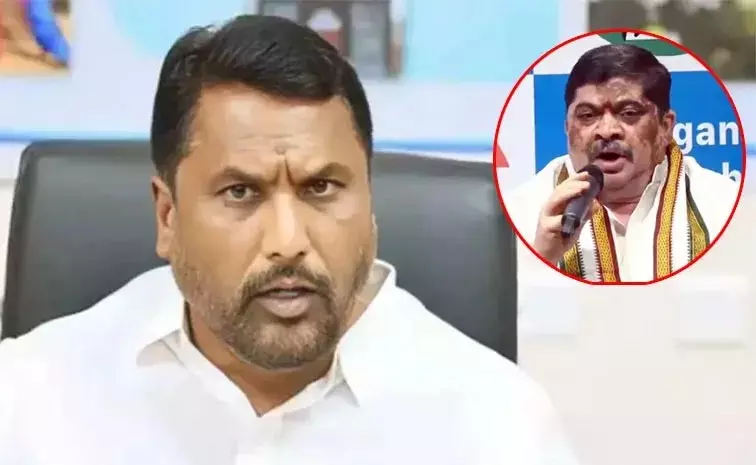 రేవంత్ మంత్రివర్గంలో కుమ్ములాటలు(వీడియోలు) రేవంత్ మంత్రివర్గంలో కుమ్ములాటలు(వీడియోలు)