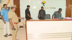 పుతియా తలైమురై, పీటీఐ కార్యాలయాలకు బాంబు బెదిరింపు