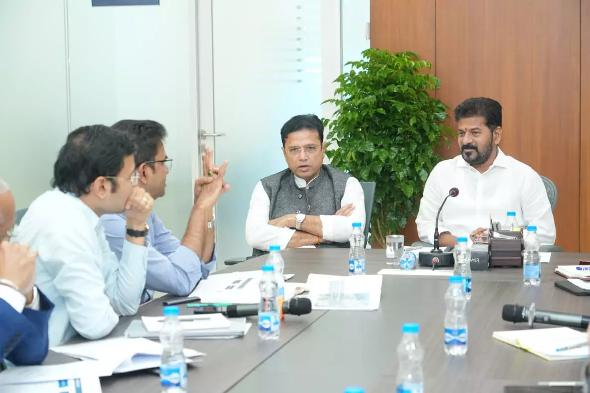టీ స్క్వేర్ నిర్మాణం ఐకానిక్ గా ఉండాలన్న రేవంత్ టీ స్క్వేర్ నిర్మాణం ఐకానిక్ గా ఉండాలన్న రేవంత్