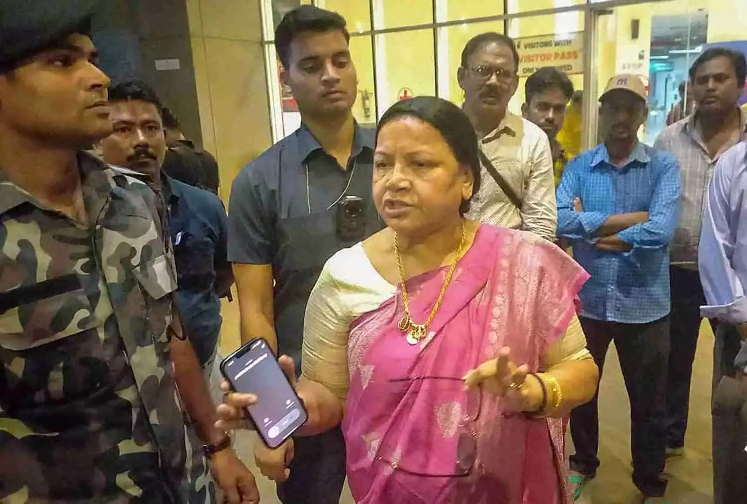 పశ్చిమబెంగాల్: మరో మెడికో విద్యార్థినిపై గ్యాంగ్ రేప్..