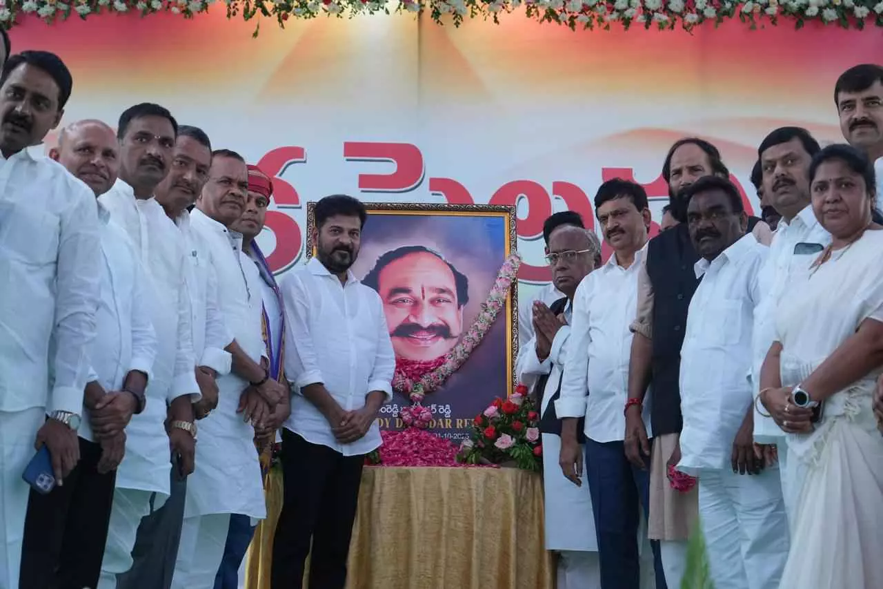 ఎస్ఆర్ఎస్పి కి దామోదర్ రెడ్డి  పేరు