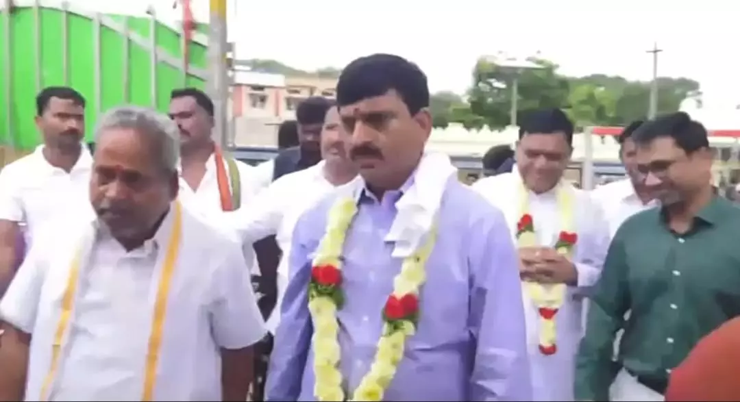 నేనేంటో అందరికీ తెలుసు ..మంత్రి కొండా ఫిర్యాదుపై స్పందించిన పొంగులేటి