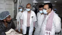 హైవేపై వెళ్తున్న బస్సులో అగ్ని ప్రమాదం, 20 మంది సజీవ దహనం