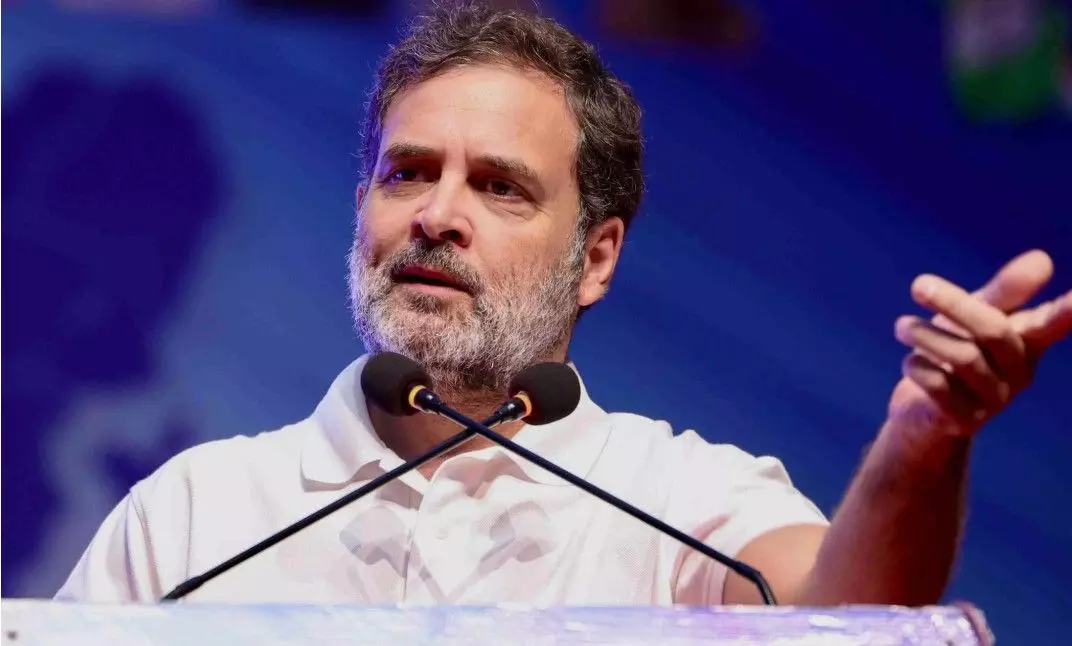 ‘‘మోదీ, ట్రంప్ కి భయపడి చమురు కొనటం ఆపేస్తున్నారు’’ ‘‘మోదీ, ట్రంప్ కి భయపడి చమురు కొనటం ఆపేస్తున్నారు’’