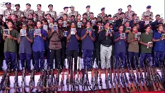 ఆశన్నతో పాటు 208 మంది మావోయిస్ట్‌లు లొంగుబాటు..