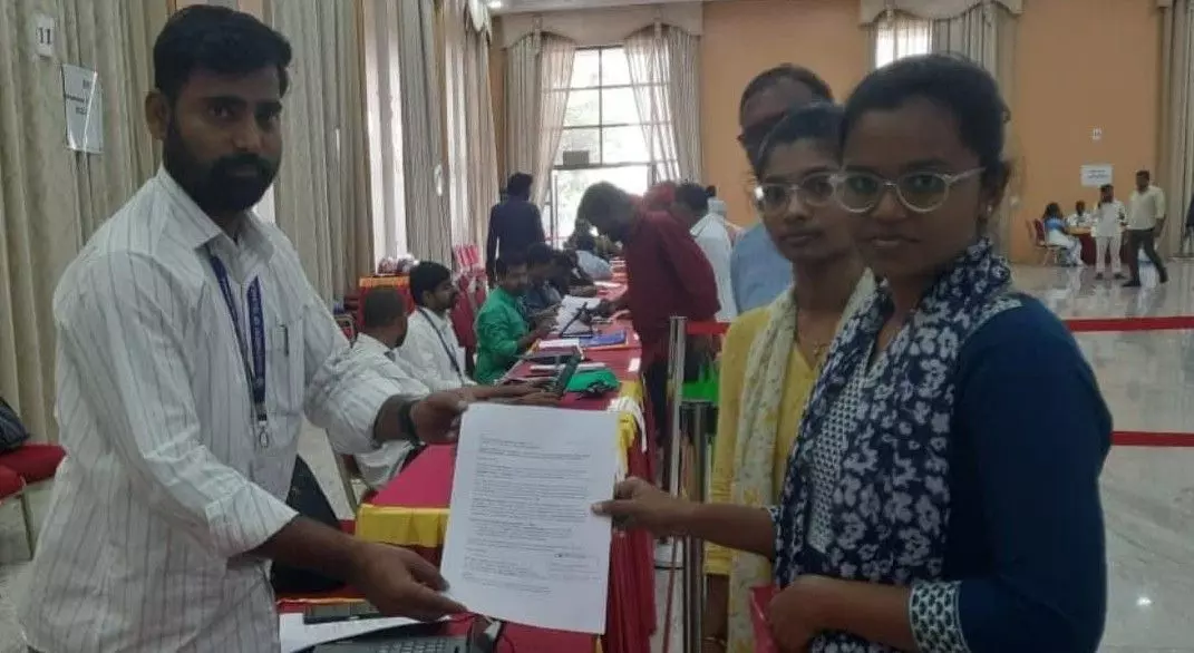 గల్ఫ్ ఎడారిలో గొర్రెల కాపరి గోస గల్ఫ్ ఎడారిలో గొర్రెల కాపరి గోస