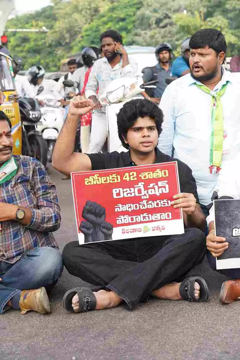 టైం చూసుకుని కవిత కొడుకుని దింపిందా ? టైం చూసుకుని కవిత కొడుకుని దింపిందా ?