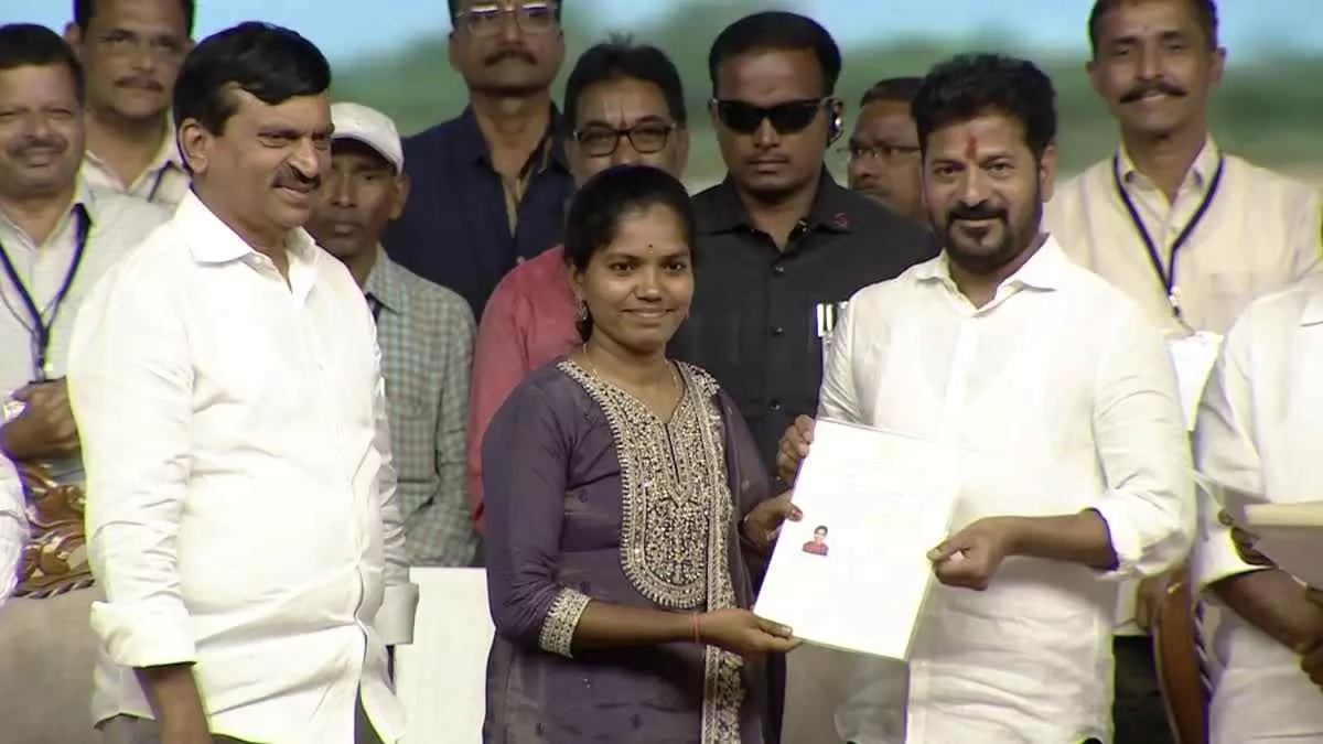 సర్వేయర్లు చిత్తశుద్దితో పని చేయాలి సర్వేయర్లు చిత్తశుద్దితో పని చేయాలి