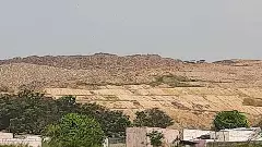 వాళ్లని కాలుష్యం కసితీరా నమిలేస్తూ ఉంది...