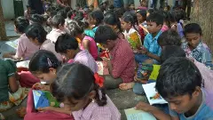 పార్కుల్లో పుడుతున్న మరో గ్రంథాలయోద్యమం