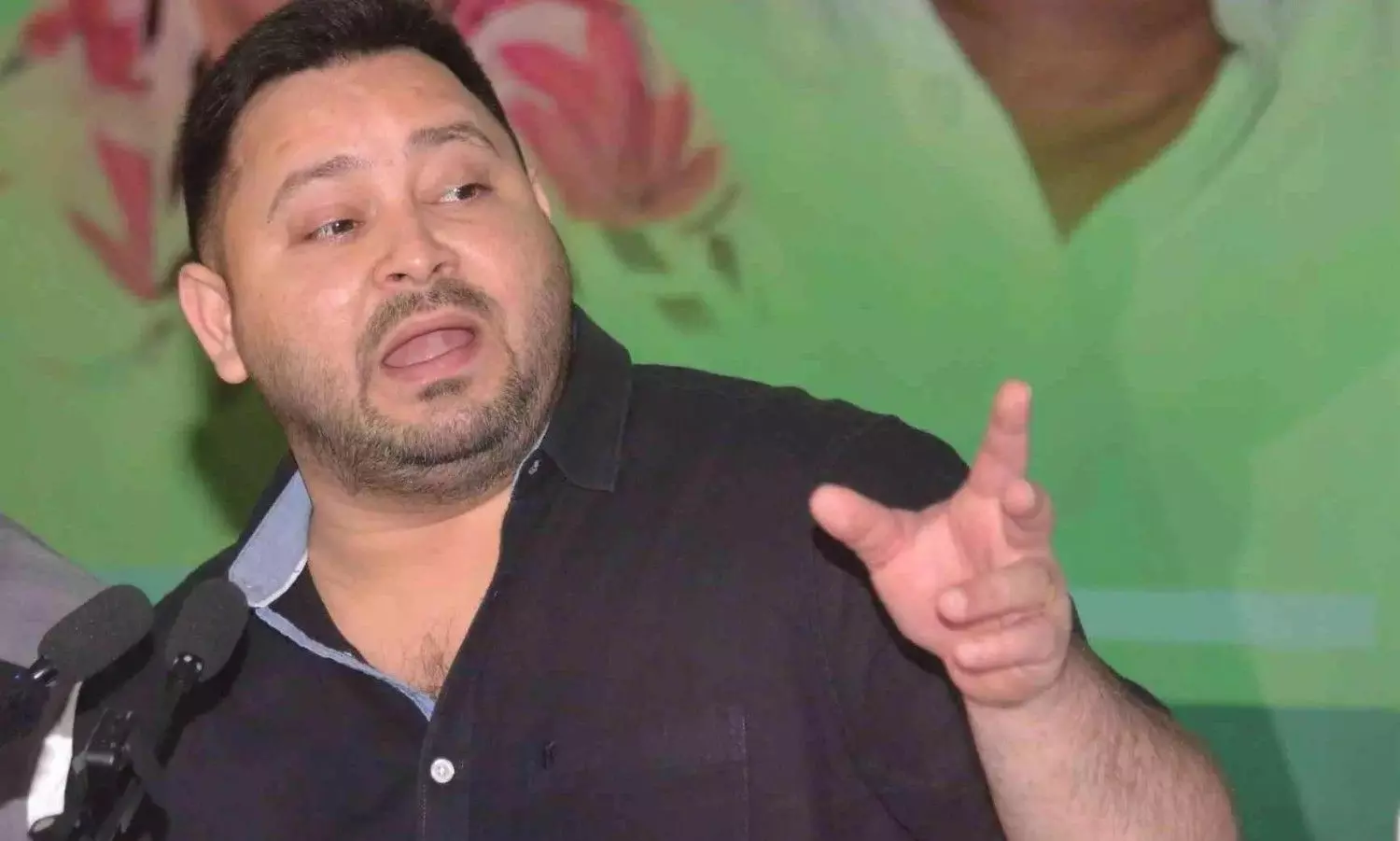 బీహార్లో RJD నేత తేజస్వి యాదవ్ హామీల వర్షం.. బీహార్లో RJD నేత తేజస్వి యాదవ్ హామీల వర్షం..