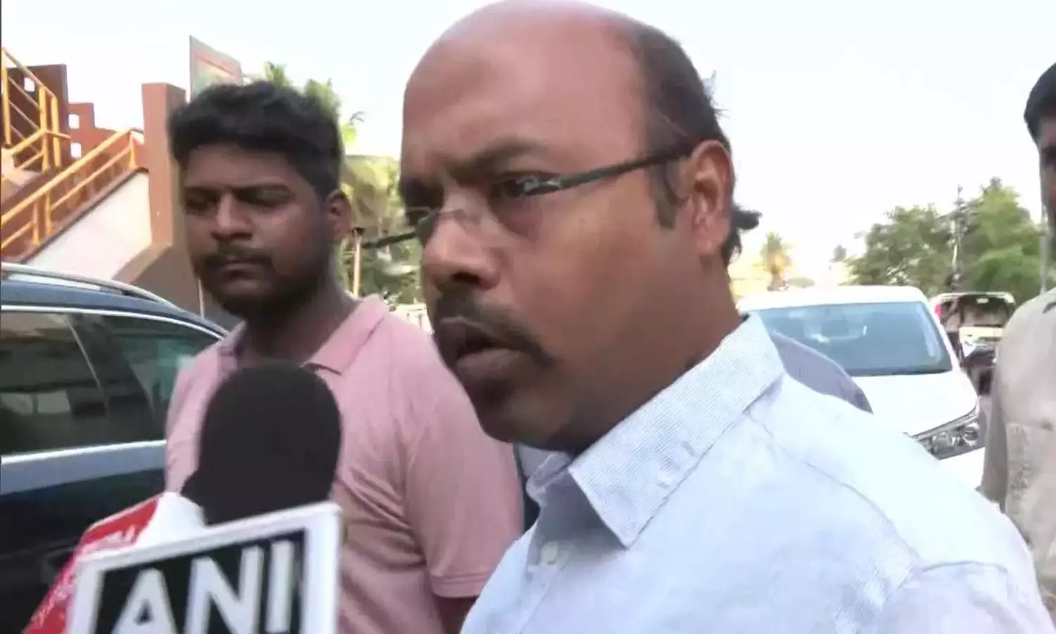 ‘పొలిటికల్ కెరీర్లో మా నాన్న చివరి దశలో ఉన్నారు’ ‘పొలిటికల్ కెరీర్లో మా నాన్న చివరి దశలో ఉన్నారు’