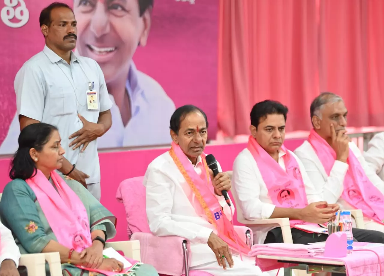 నేతలకు కేసీఆర్ దర్శనభాగ్యం ? నేతలకు కేసీఆర్ దర్శనభాగ్యం ?