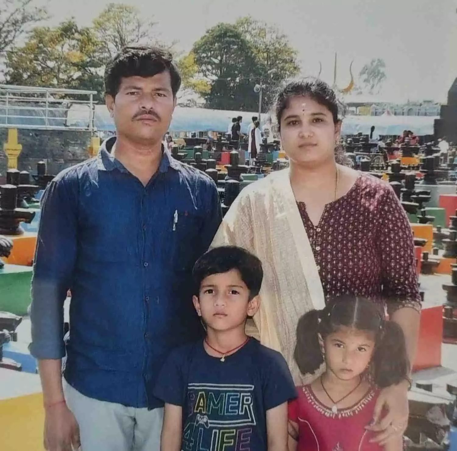 కర్నూలు బస్ ప్రమాదంలో నెల్లూరు ఇంజినీర్ కుటుంబం బలి కర్నూలు బస్ ప్రమాదంలో నెల్లూరు ఇంజినీర్ కుటుంబం బలి