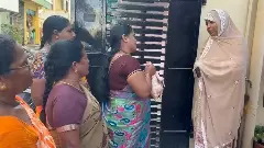 కోడితో బీఆర్ఎస్ వినూత్న ప్రచారం