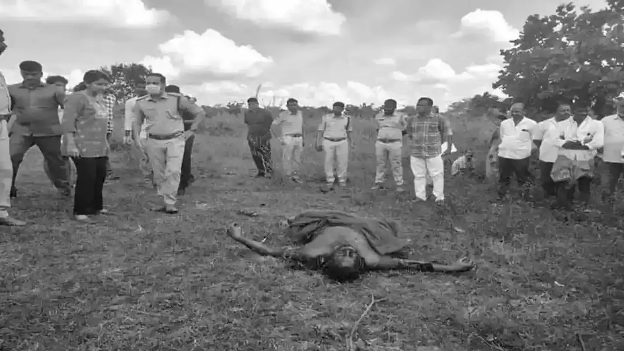 భార్య కాపురానికి రాలేదని కానిస్టేబుల్ ఆత్మహత్య