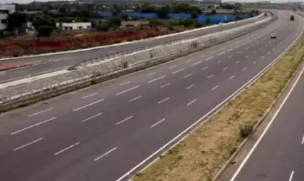 తుఫాన్ దెబ్బ:  జాతీయ రహదాారుల మూసివేత తుఫాన్ దెబ్బ:  జాతీయ రహదాారుల మూసివేత