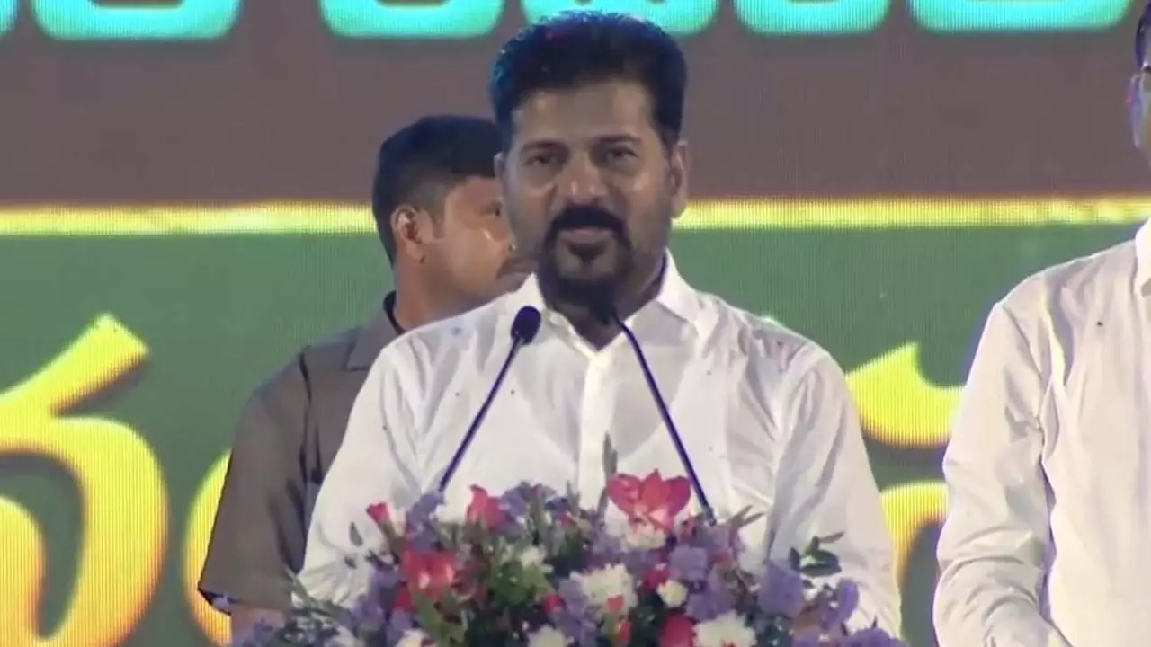 ‘సినీ పరిశ్రమను ఆదుకునే బాధ్యత నాది’ ‘సినీ పరిశ్రమను ఆదుకునే బాధ్యత నాది’