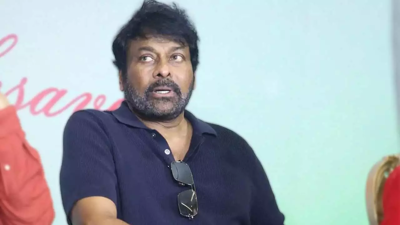 చిరంజీవిపై సోషల్ మీడియాలో భయంకరమైన ట్రోలింగ్స్ చిరంజీవిపై సోషల్ మీడియాలో భయంకరమైన ట్రోలింగ్స్