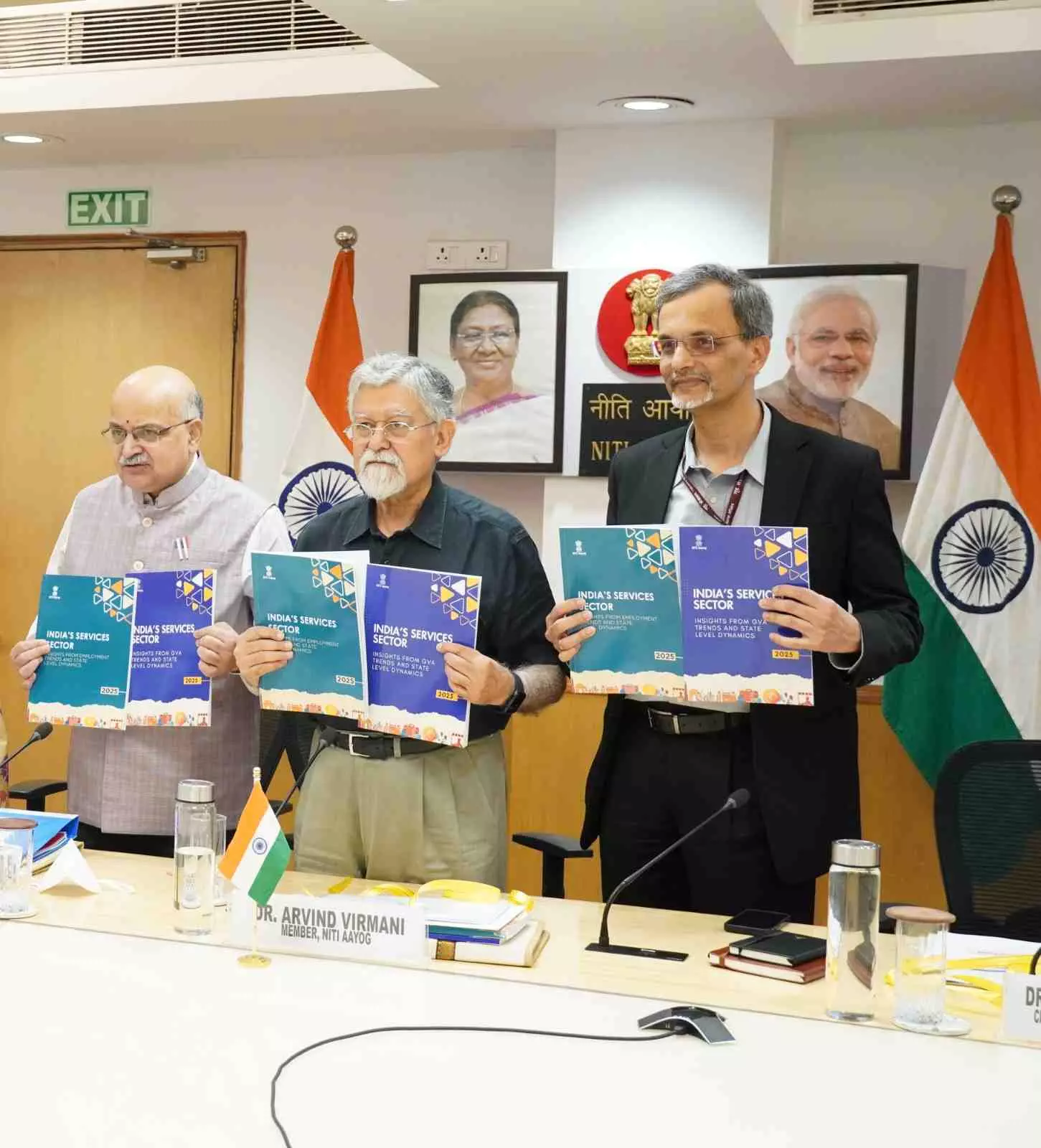 తెలంగాణ సర్వీస్ రంగంలో మంచి ఉద్యోగాల వాటా బాగా తక్కువ