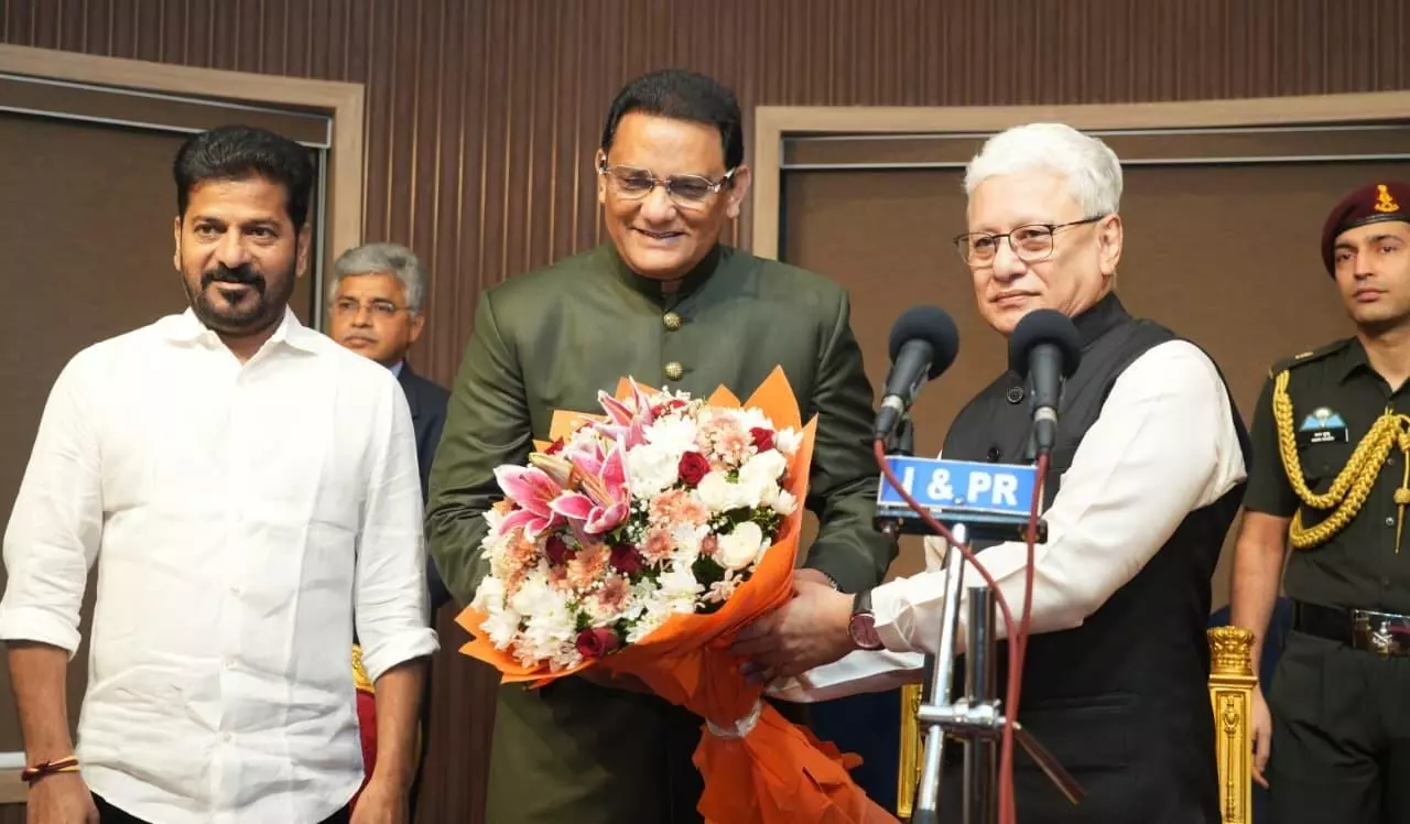 గల్లీ క్రికెట్ నుంచి గవర్నమెంట్ దాకా: అజ్జూభాయ్ యాత్ర