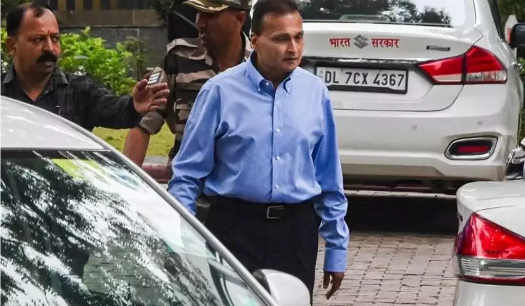 అనిల్ అంబానీకి షాక్ ఇచ్చిన ఈడీ అనిల్ అంబానీకి షాక్ ఇచ్చిన ఈడీ