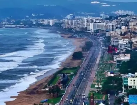 విశాఖలో స్వల్పంగా కంపించిన భూమి విశాఖలో స్వల్పంగా కంపించిన భూమి