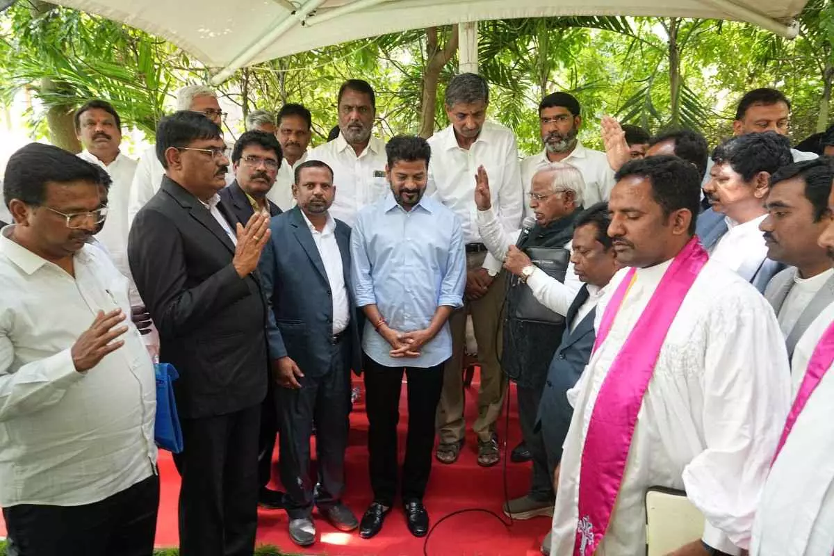 బీజేపీ-బీఆర్ఎస్ ఒకటే అనేందుకు ఆధారాలు చూపించిన రేవంత్