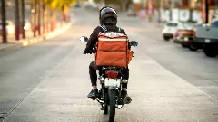 గిగ్ వర్కర్ల కోసం కొత్త చట్టం !