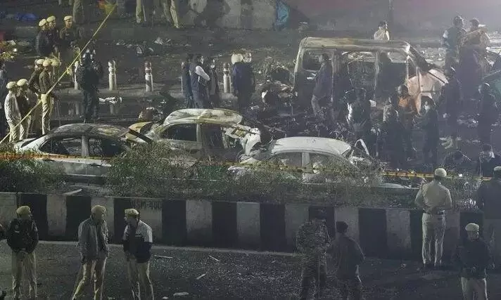 ఉమర్ నబీ అలాంటోడు కాదు: కుటుంబసభ్యులు